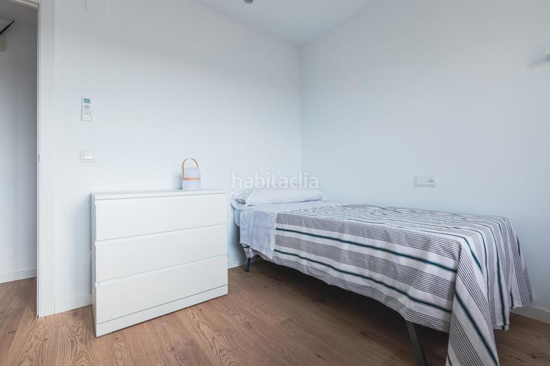 Foto ca793cde-cce2-42a9-a78a-01f675783434. Pis a Mestalla Valencia