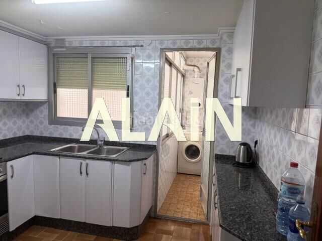 Piso vivienda junto a la playa en avenida del puerto en Valencia - Imagen 11