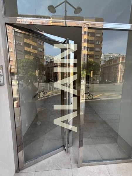 Piso vivienda junto a la playa en avenida del puerto en Valencia - Imagen 45