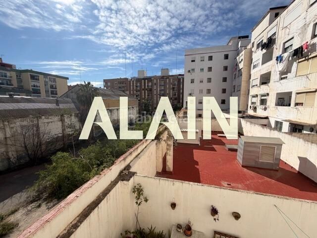 Piso vivienda junto a la playa en avenida del puerto en Valencia - Imagen 21