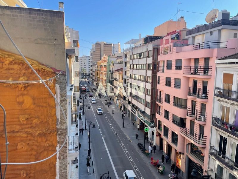 Piso increíble piso en el corazón , ideal tanto para vivir como invertir en Valencia - Imagen 19