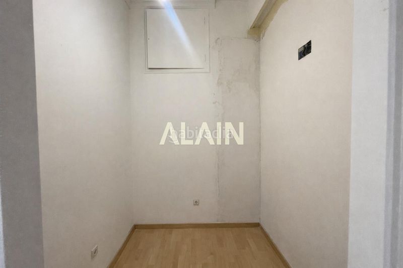 Piso increíble piso en el corazón , ideal tanto para vivir como invertir en Valencia - Imagen 18