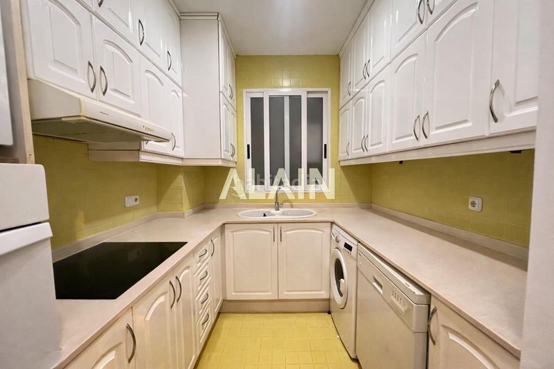 Piso increíble piso en el corazón , ideal tanto para vivir como invertir en Valencia - Imagen 4