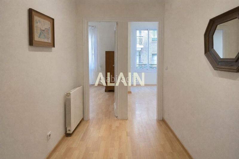 Piso increíble piso en el corazón , ideal tanto para vivir como invertir en Valencia - Imagen 3