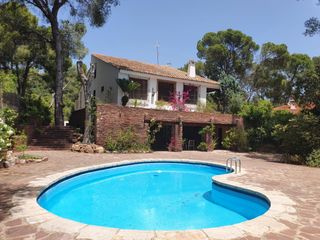 Xalet a Monteamor-La Carrasca-El Peucal. Impresionante casa de campo