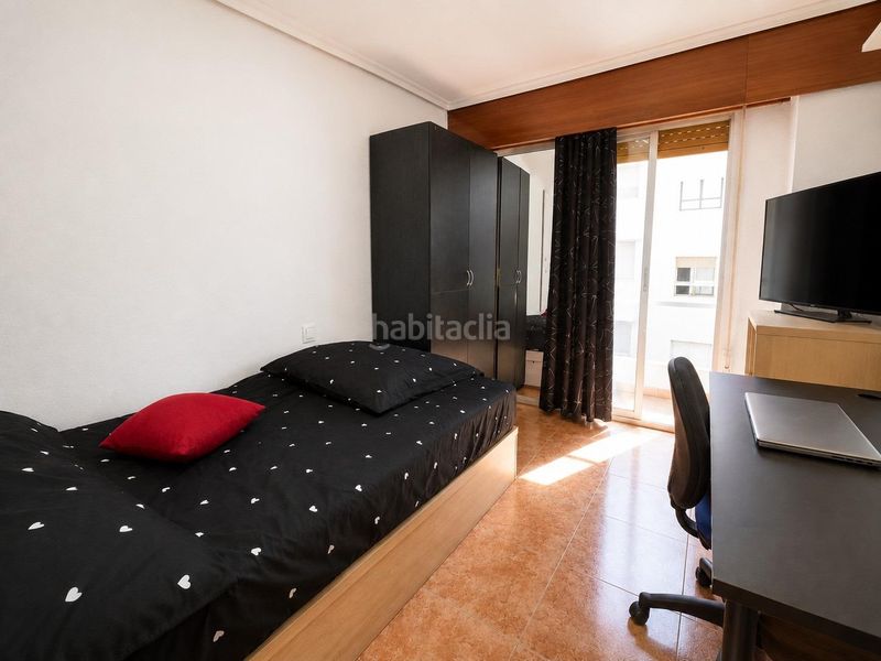 Foto a4a8713d-2d94-4950-ad76-c2f5efa3676a. Pis a Mont Olivet Valencia