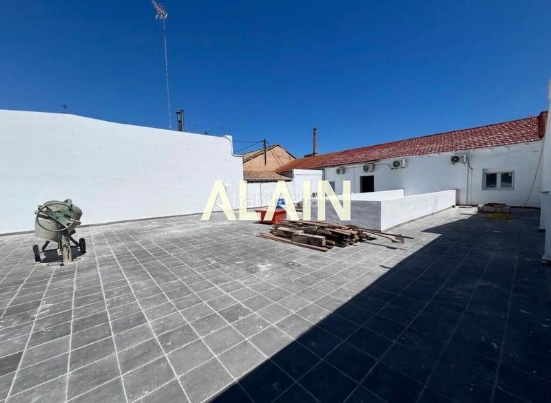 Foto 0b4e90f4-7bb5-4dc6-86a3-219de7ca0fa6. Edifici a La Torre Valencia