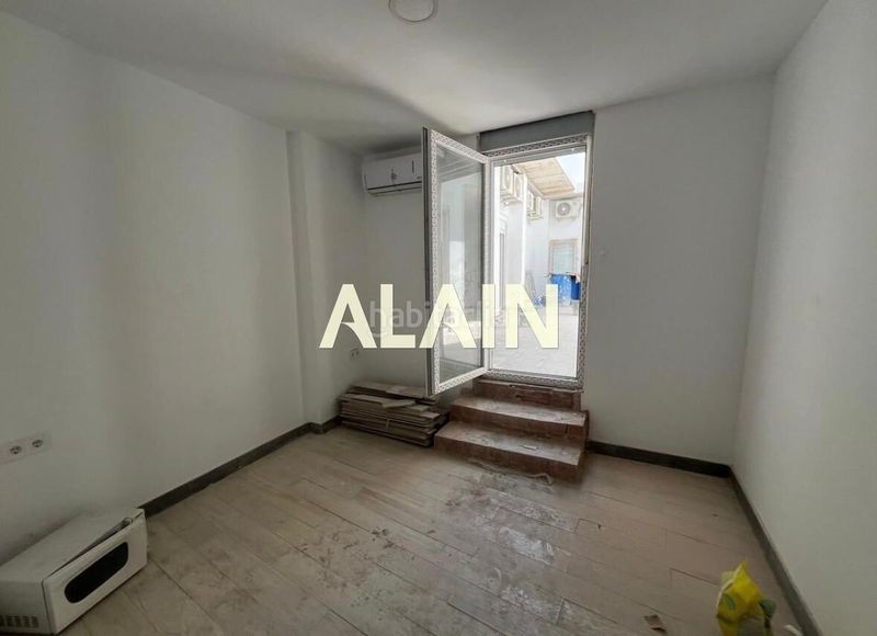 Foto 49d26b3a-9649-4bc2-be7b-bf7f709e97b2. Edifici a La Torre Valencia