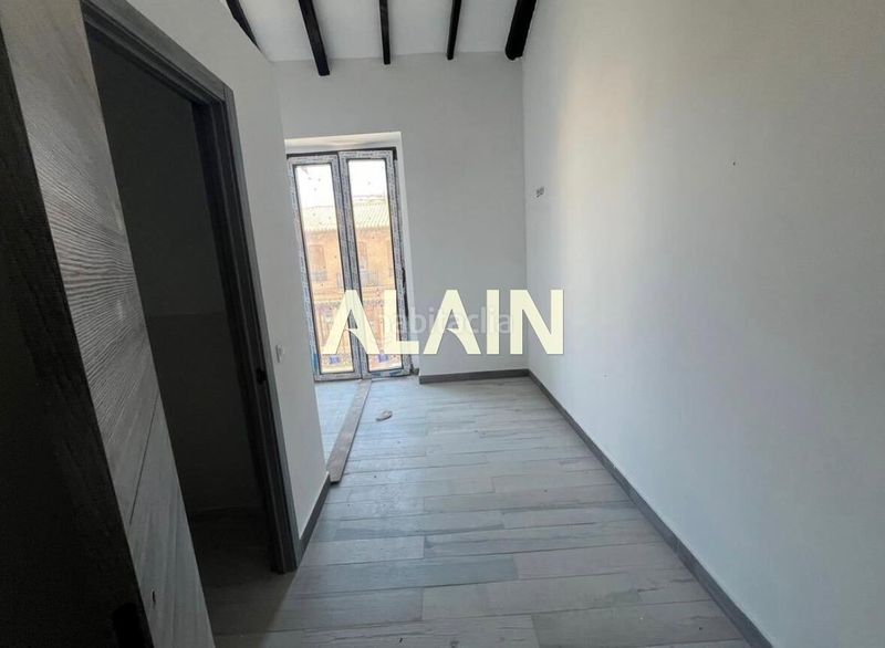 Foto 90f38033-87c1-4642-9b52-42b9addd2b76. Edifici a La Torre Valencia