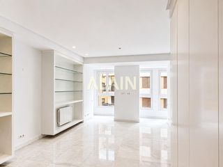 Pis a Sant Francesc. Piso reformado en venta junto a la plaza del ayuntamiento