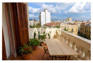 Penthouse in Gran Via. Atico en venta en valencia  antiguo reino.