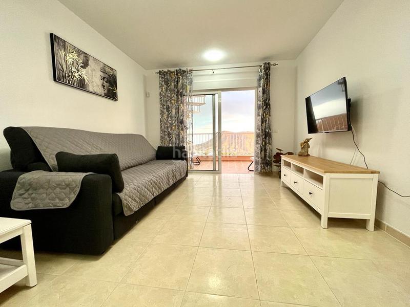 Foto 45401b88-b9de-49c4-9c8a-3caa1363834e. Lloguer apartament a calle tinguafaya 90-c a Chayofa Arona
