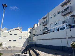 Apartament a Calle leonardo 12. Piso de 3 habitaciones en venta en buzanada