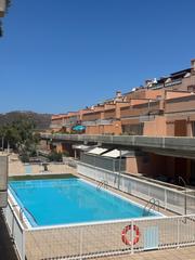 Apartament a N/a. Se vende apartamento en residencial con piscina