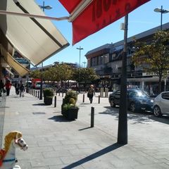Location Local commercial  Calle luis mariano. Local comercial