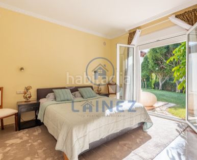 Foto 60533c7c-c88d-4954-87e5-99fbce93096f. Casa amb aparcament piscina a Puerto Banús Marbella