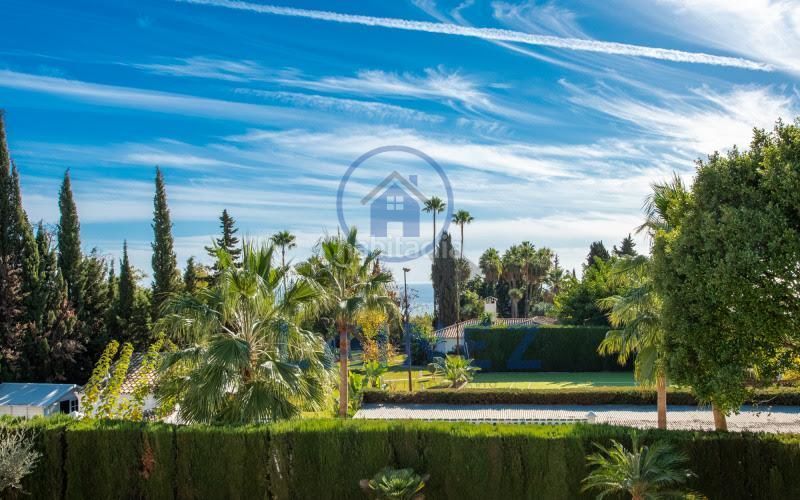 Foto c618e3d3-fd71-4892-b9ed-60c1165cb766. Casa amb aparcament piscina a Puerto Banús Marbella