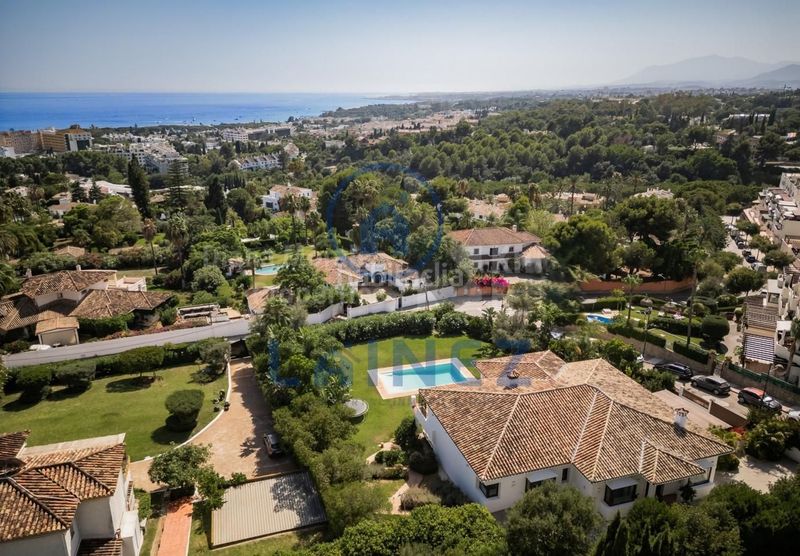 Foto b0dc0b57-404e-4a21-8cea-d8d863df09a8. Casa amb calefacció piscina a Ricardo Soriano Marbella