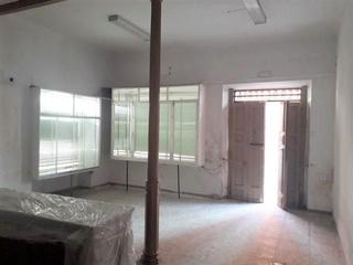 Maison à Belmez. ¿buscas algo grande próximo al centro? casa grande, local comerc