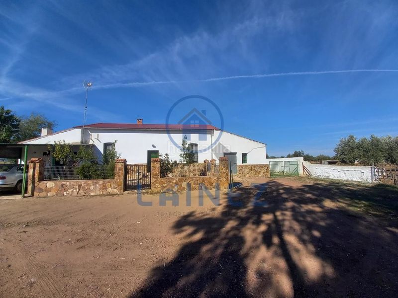 Foto df29982b-8aae-4399-9d9f-55f0c6fbb7b1. Finca rústica a Peñarroya - Pueblonuevo