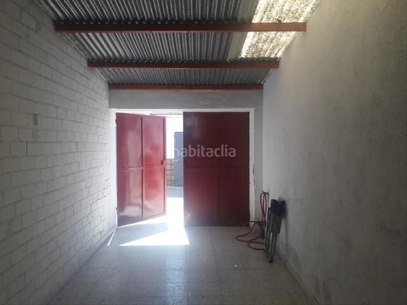 Foto bfc12256-db0b-4064-8323-571a29fbd9f9. Aparcament cotxe a Peñarroya - Pueblonuevo