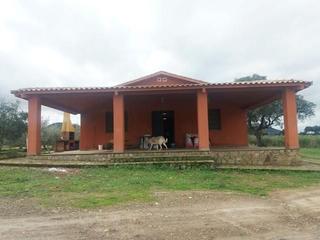 Terreny residencial a Peñarroya - Pueblonuevo. Excelente parcela con chalet y tierra de labor situada en el mar