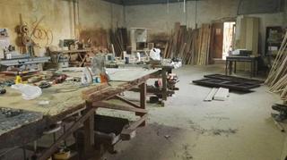 Bâtiment à usage industriel à Peñarroya - Pueblonuevo. Negocio de carpintería en pleno funcionamiento (por jubilación)