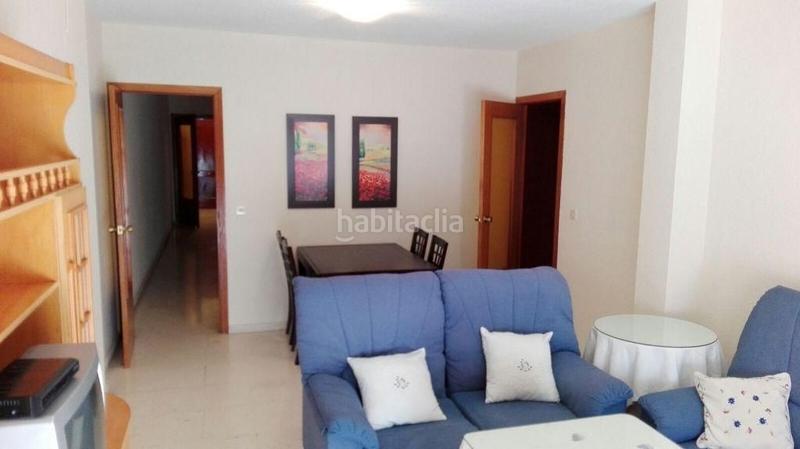 Foto c88dbd21-79c5-4977-af4c-40ab468f2e36. Piso excelente piso en el distrito de pya-pueblonuevo con una superficie de 91 m2, consta de 4 dormitorios, salón-comedor, cocina, a/a, en Peñarroya - Pueblonuevo