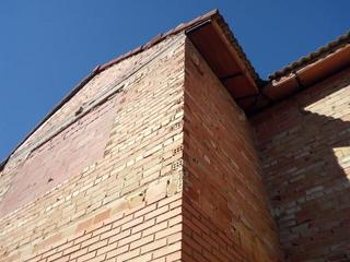Casa a Peñarroya - Pueblonuevo. Gran chalet independiente en parcela totalmente en bruto con tej