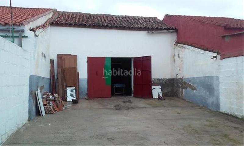 Foto c21650e4-a9c0-44c2-9bf4-457daf2d4224. Aparcament cotxe a Peñarroya - Pueblonuevo