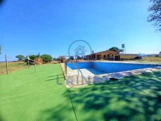 Propriété à Fuente Obejuna. Excelente parcela con gran casa …. a la venta en el municipio de