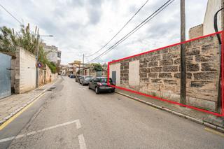 Terreny residencial  Carrer carrer de lluís carreres. Terreno urbano, muro