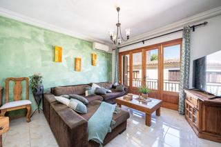 Maison jumelée  Barrio ramon i cajal. Casa de pueblo en lloseta