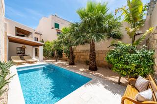 Maison  Carrer carrer de manacor. Casa estilo mediterráneo reformada íntegramente y completamente