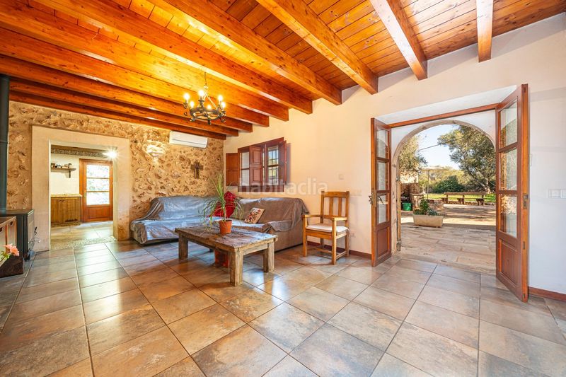 Foto 7469c464-b14c-4938-9e82-0d2559e81c36. Casa aparellada amb calefacció aparcament piscina a Campos