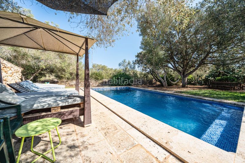 Foto 8eea3d0d-51c1-45f5-bc0d-dfe2ab95250a. Casa aparellada amb calefacció aparcament piscina a Campos