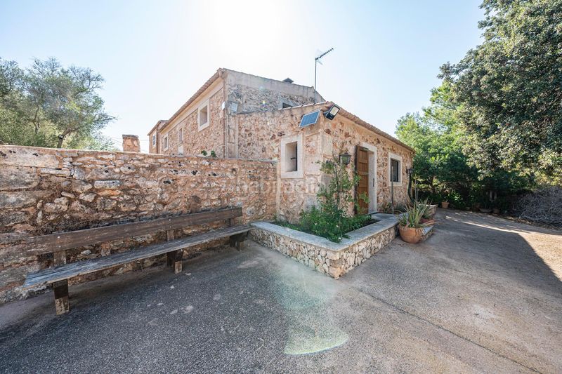 Foto cbf39b27-d9ab-4ddd-9e03-6f8174ce1f16. Casa aparellada amb calefacció aparcament piscina a Campos