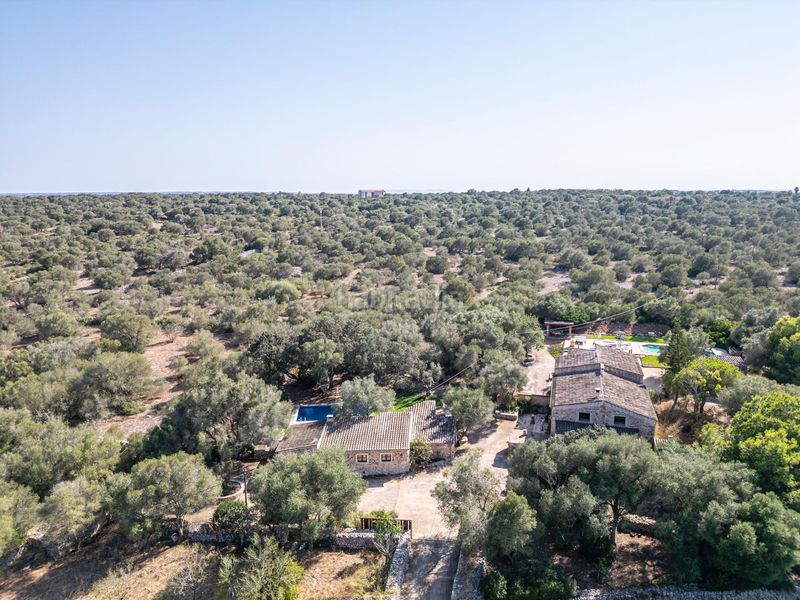 Foto d7974495-080b-46d3-9ffa-db3d92249084. Casa aparellada amb calefacció aparcament piscina a Campos