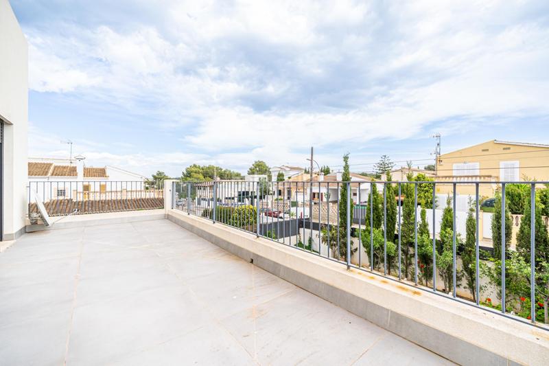 Foto 12cce994-d099-42ba-9b70-499d5c03c853. Chalet with heating parking pool in Son Ferrer Calvià