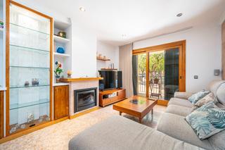 Duplex  Calle de josep capó 'historiador'. Duplex en santa maria del cami con parking y  2 trasteros en la