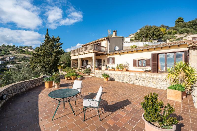 Foto cf5077e0-4806-4b08-ab7c-5df3c41df799. Xalet amb calefacció aparcament a Puigpunyent