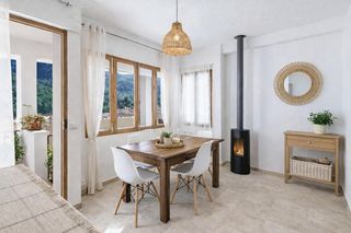 Reihenhaus  Barrio barri son juvera, 27, 07150 andratx, illes balears. Casa adosada con gran terraza y vistas a la montaña en sa coma