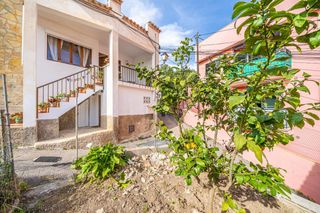 Semi detached house  Barrio barri son juvera, 27, 07150 andratx, illes balears. Casa adosada con gran terraza y vistas a la montaña en sa coma