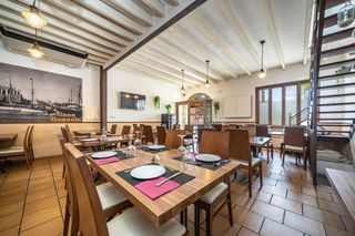 Geschäftsraum  Carrer militar. Venta de local restaurante