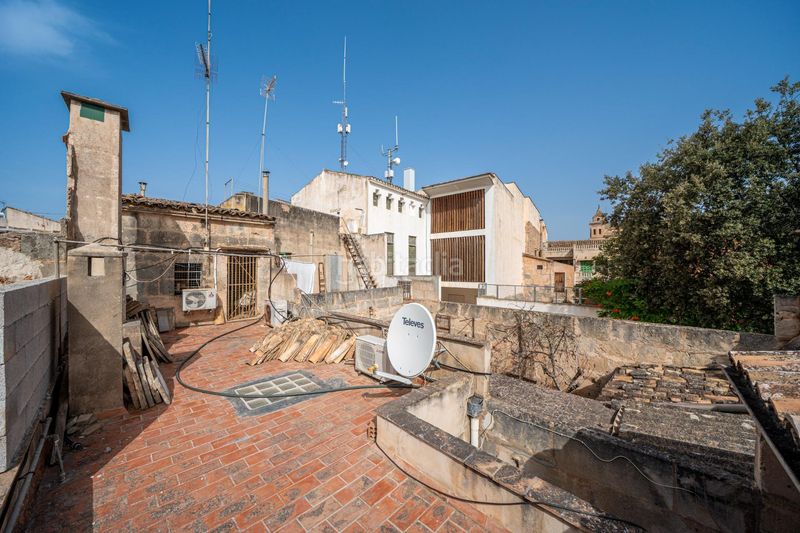 Foto f347d309-b916-4f2a-a9e7-0693089baac0. Masia a Campos poble Campos