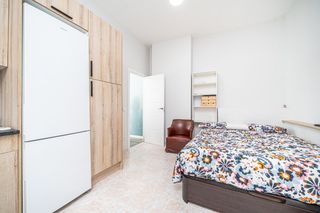 Local Comercial  Carrer d'onofre jaume. Local con proyecto para vivienda y trastero  proyecto avanzado
