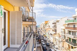Pis a S´Arenal. Piso de 3 habitaciones con balcón y vistas al mar