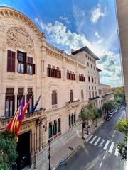 Location Appartement  Carrer conquistador. Piso en alquiler en el casco antiguo