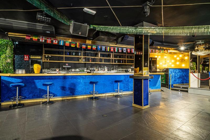 Foto 4b983efd-f842-4d9e-ae9a-6ccddb02df0d. Alquiler local comercial se traspasa discoteca en pleno funcionamiento en Magaluf en Calvià