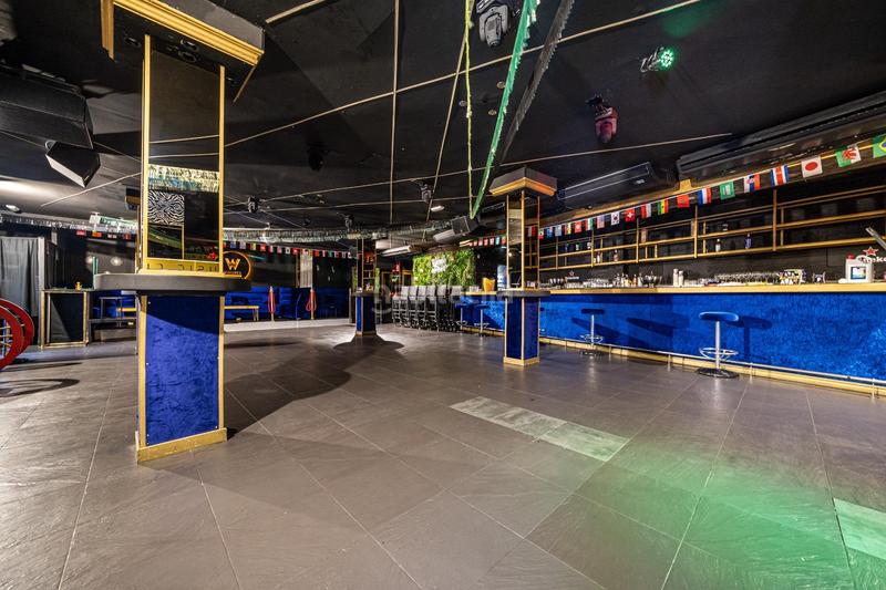 Foto 9539f6db-f0f4-4ddd-a5d4-7886744784c7. Lloguer local comercial a Magaluf Calvià